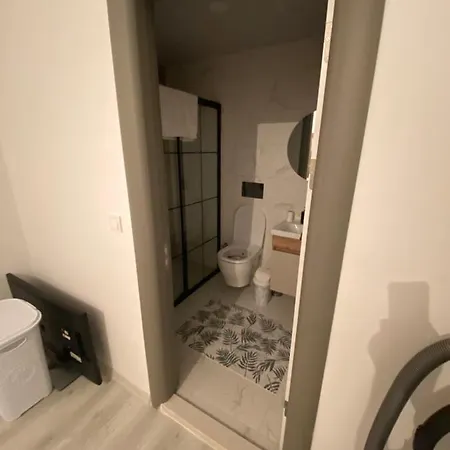 Apartment 2+1 In Izmir Dicht Bij Het Centrum En Zee Op Afstand 5 Minuten Kusadasi